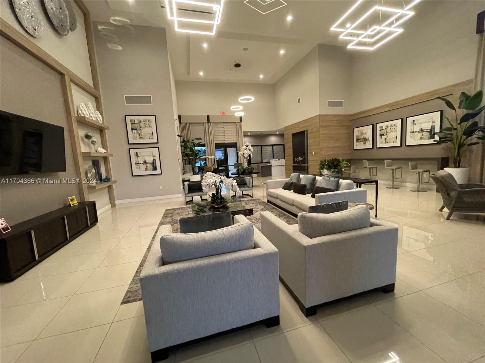 AQUABELLA NORTH - Residential Lease