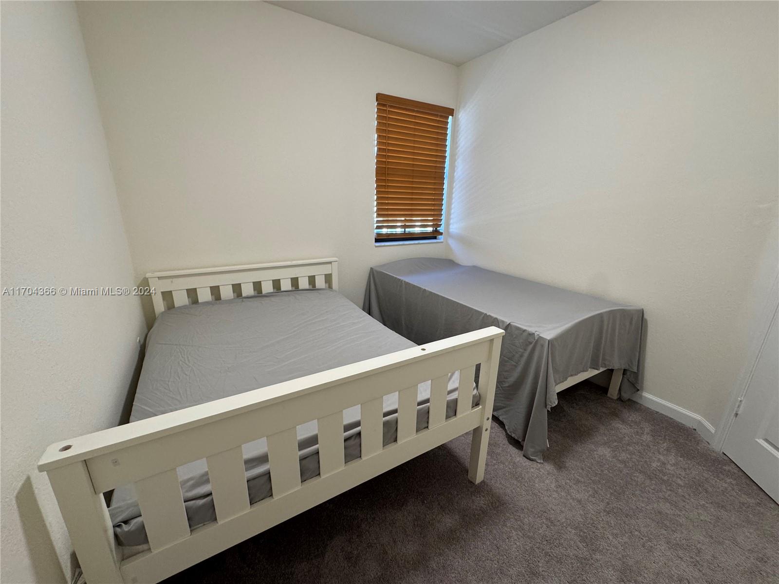 AQUABELLA NORTH - Residential Lease
