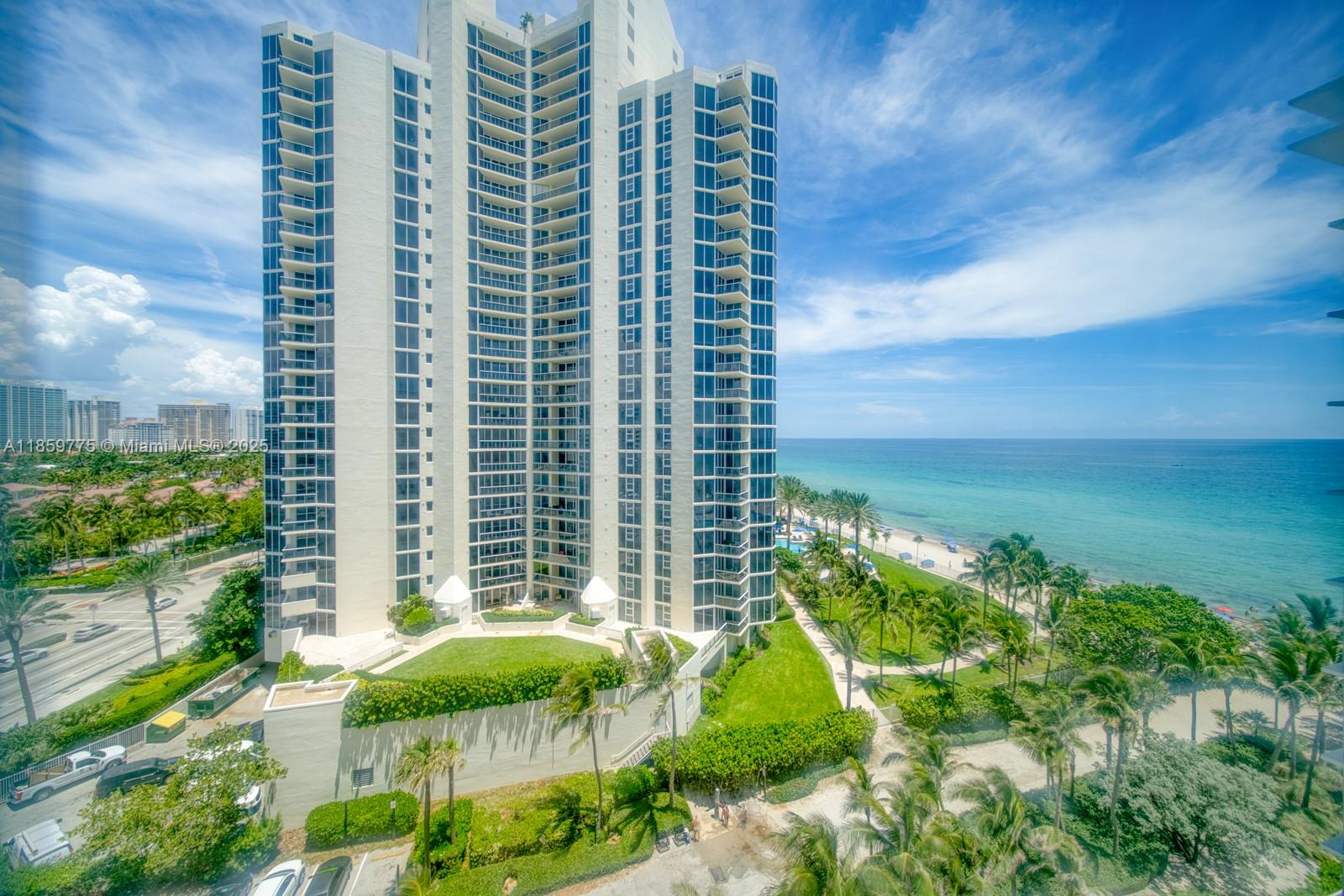 THE AVENTURA BEACH CLUB C - Residential
