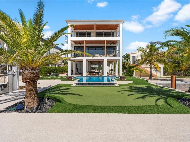 LARGO BEACH - Residential