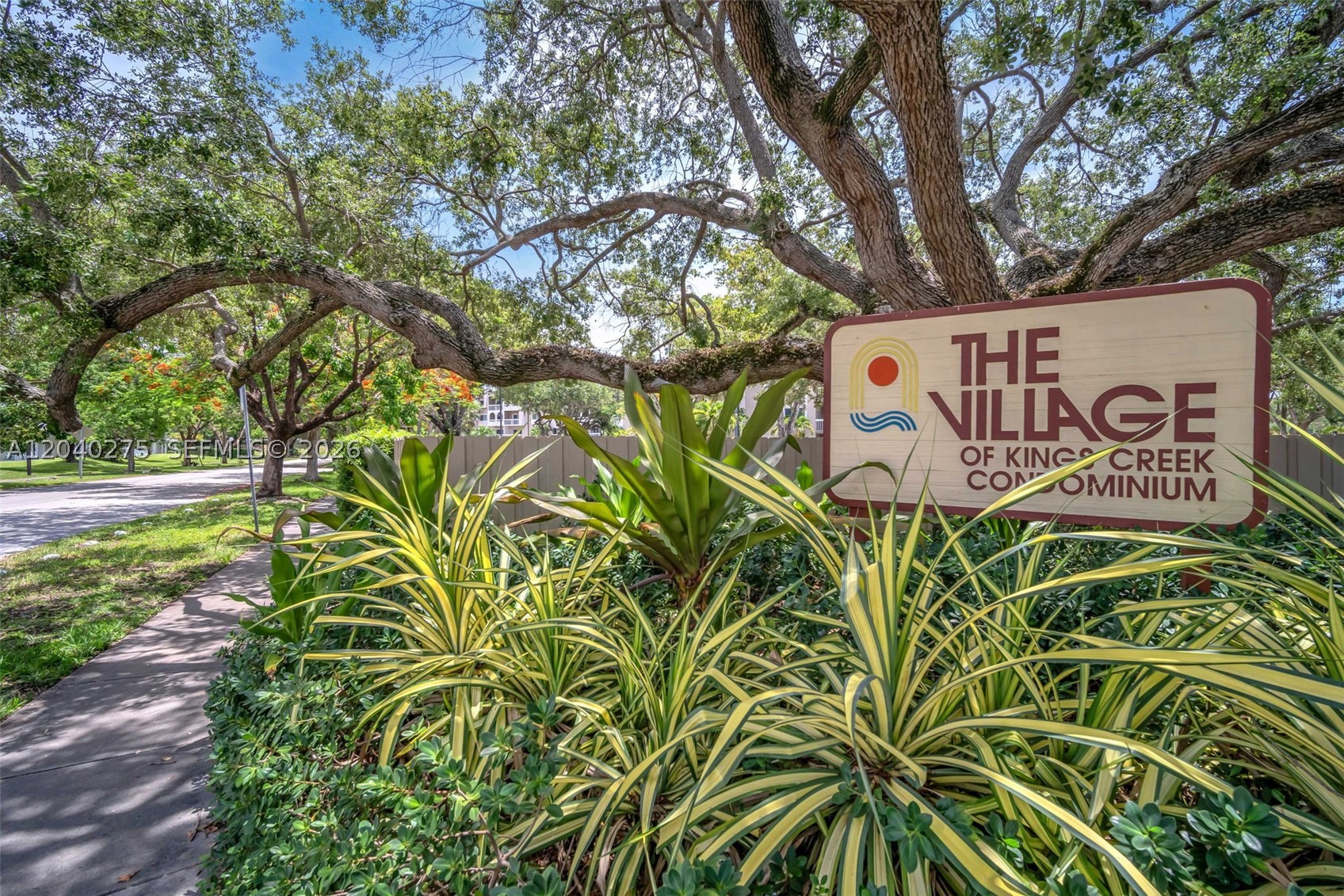 VILLAGE OF KINGS CREEK CO - Residential