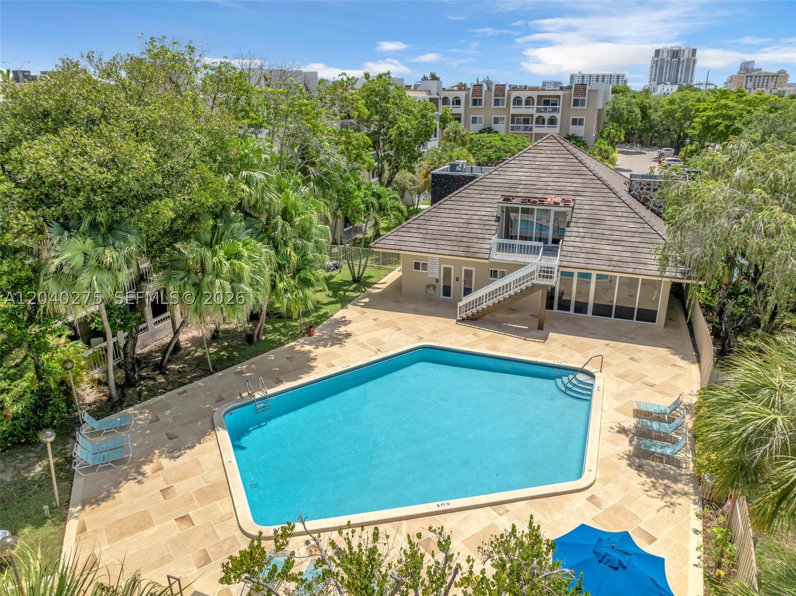 VILLAGE OF KINGS CREEK CO - Residential