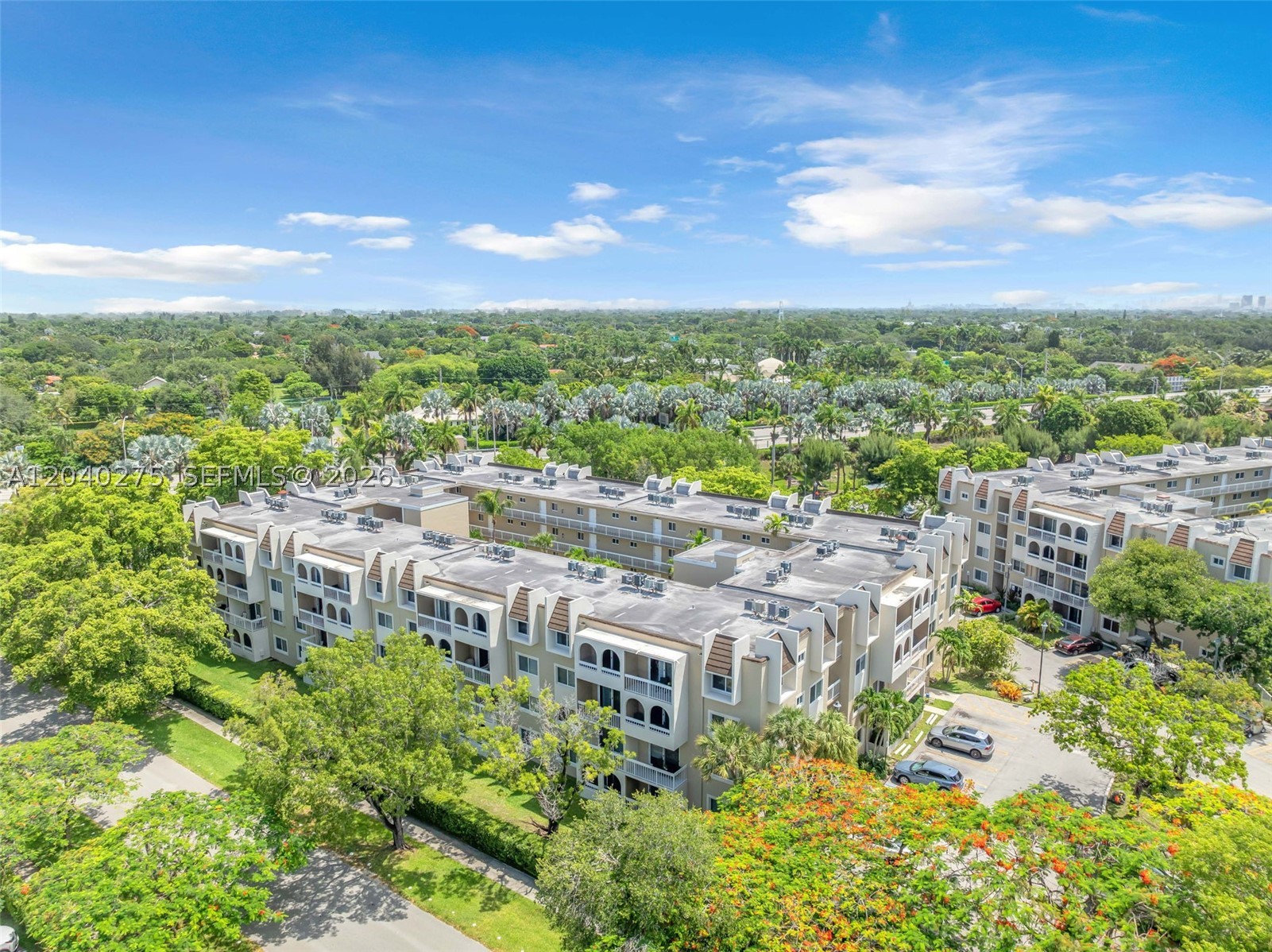 VILLAGE OF KINGS CREEK CO - Residential