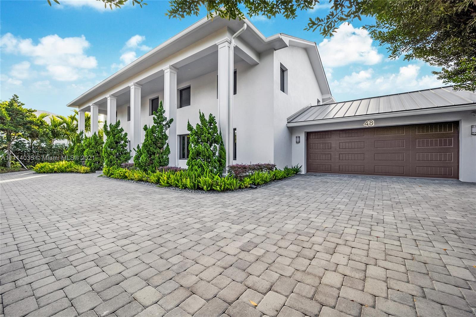 HARBOR BEACH - Residential
