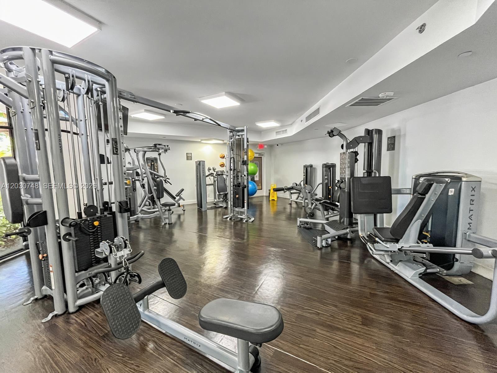 PARC CENTRAL AVENTURA EAS - Residential Lease