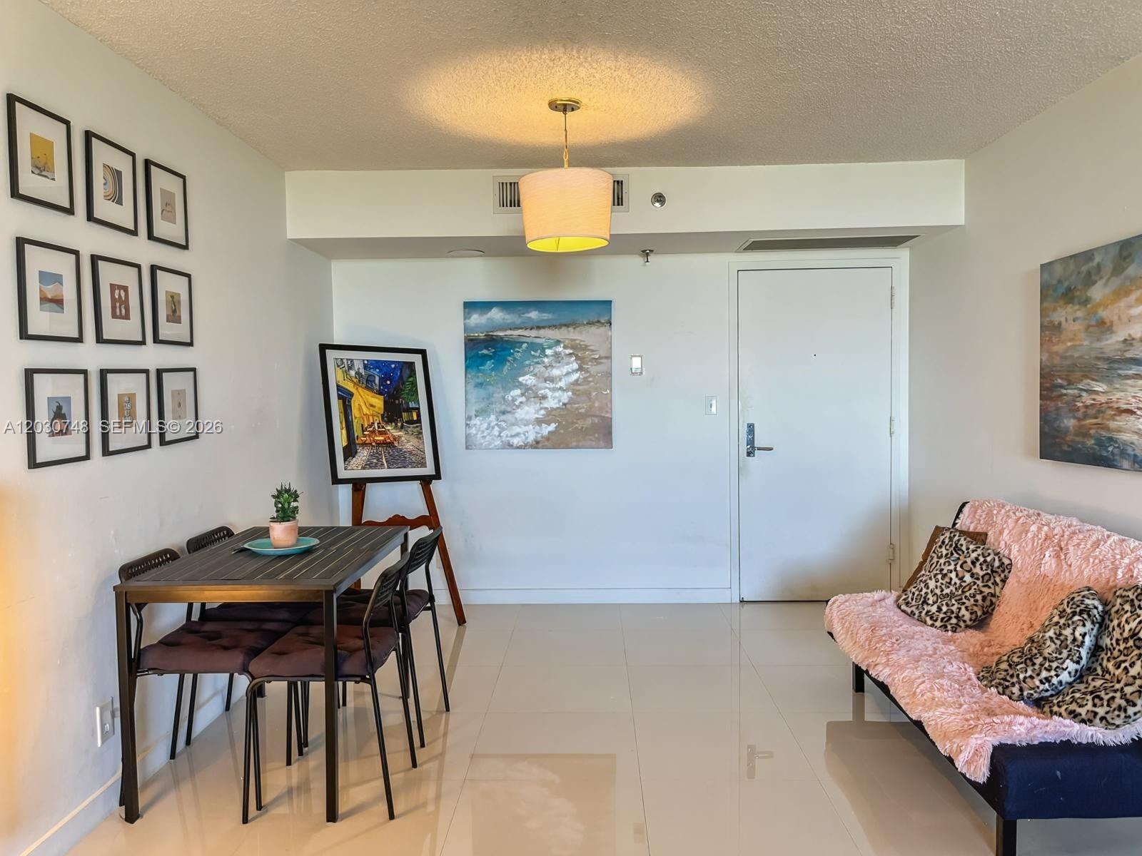 PARC CENTRAL AVENTURA EAS - Residential Lease