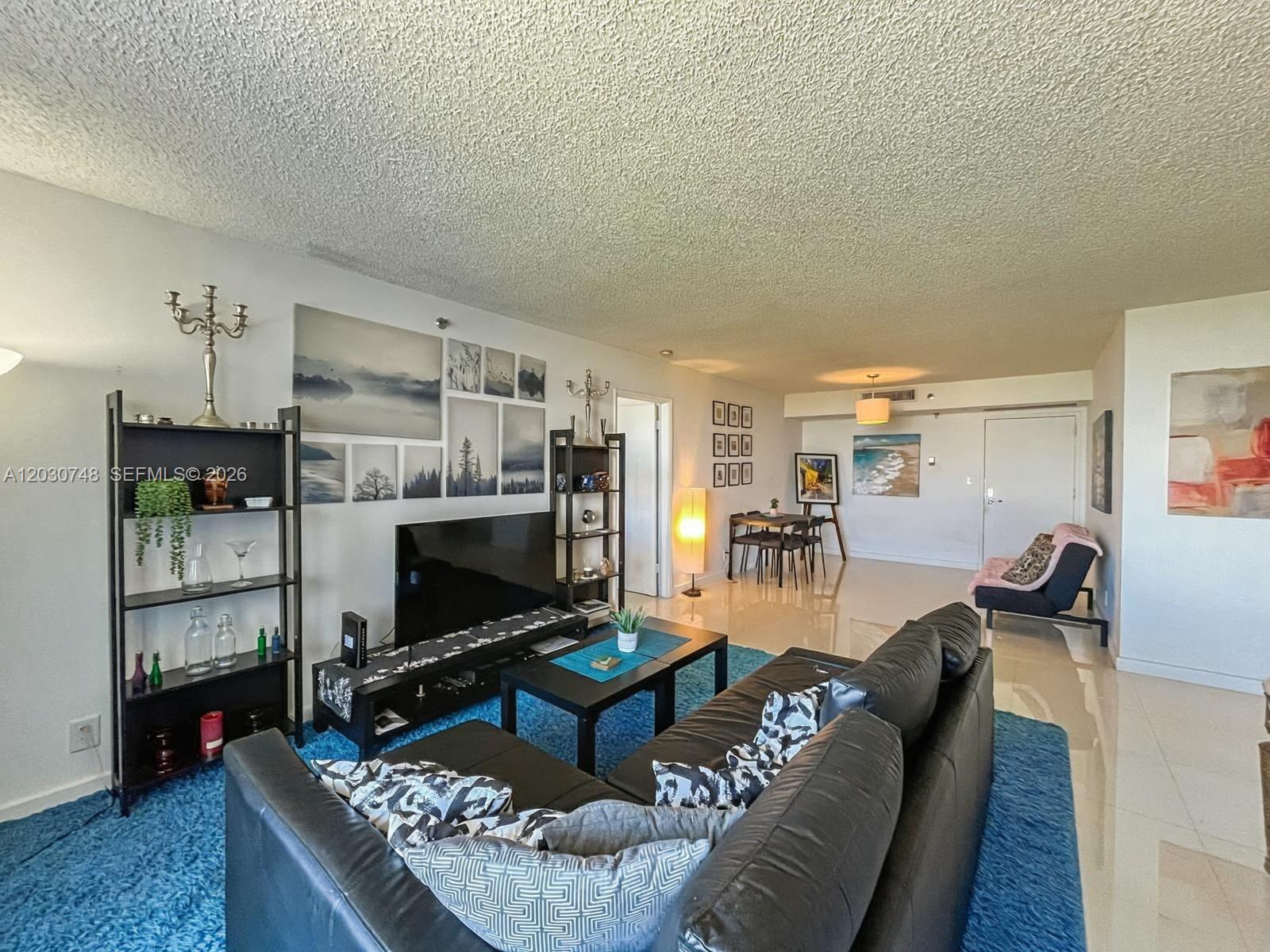 PARC CENTRAL AVENTURA EAS - Residential Lease