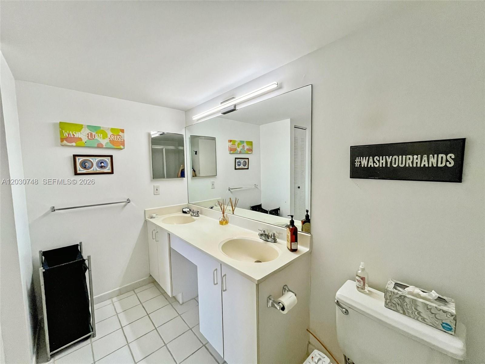 PARC CENTRAL AVENTURA EAS - Residential Lease