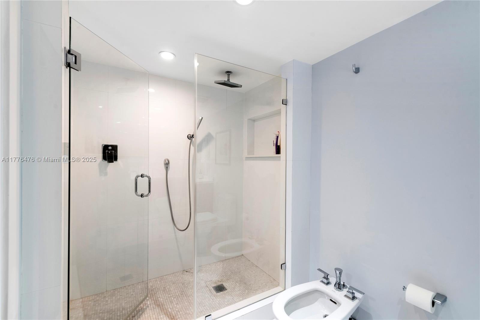 BRICKELL KEY ONE CONDO - Residential Lease