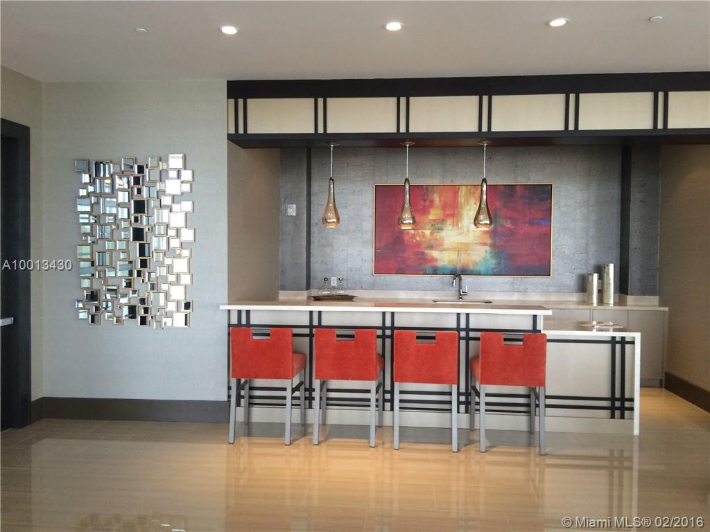 5252 PASEO DOWNTOWN DORAL - Residential Lease