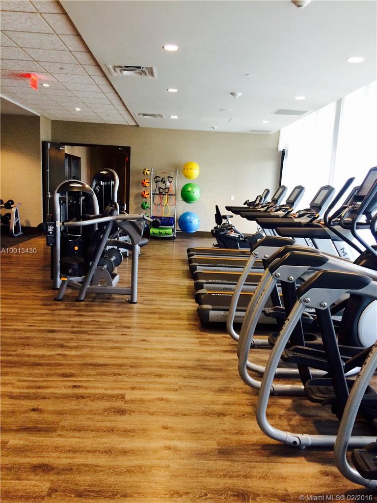 5252 PASEO DOWNTOWN DORAL - Residential Lease