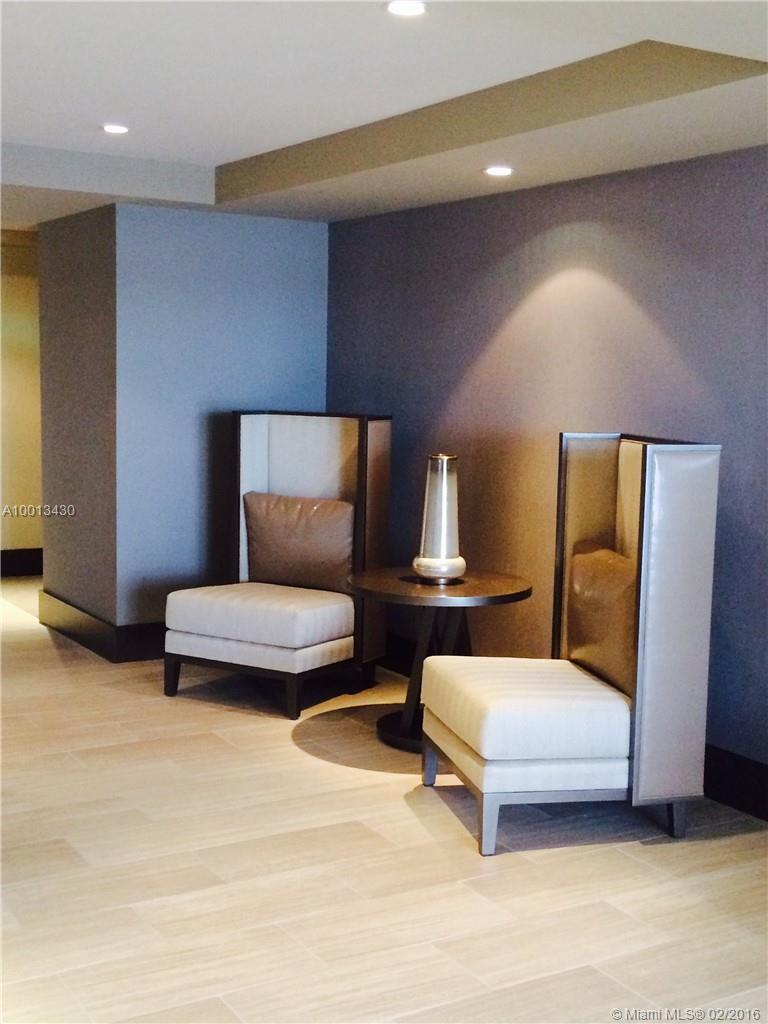 5252 PASEO DOWNTOWN DORAL - Residential Lease