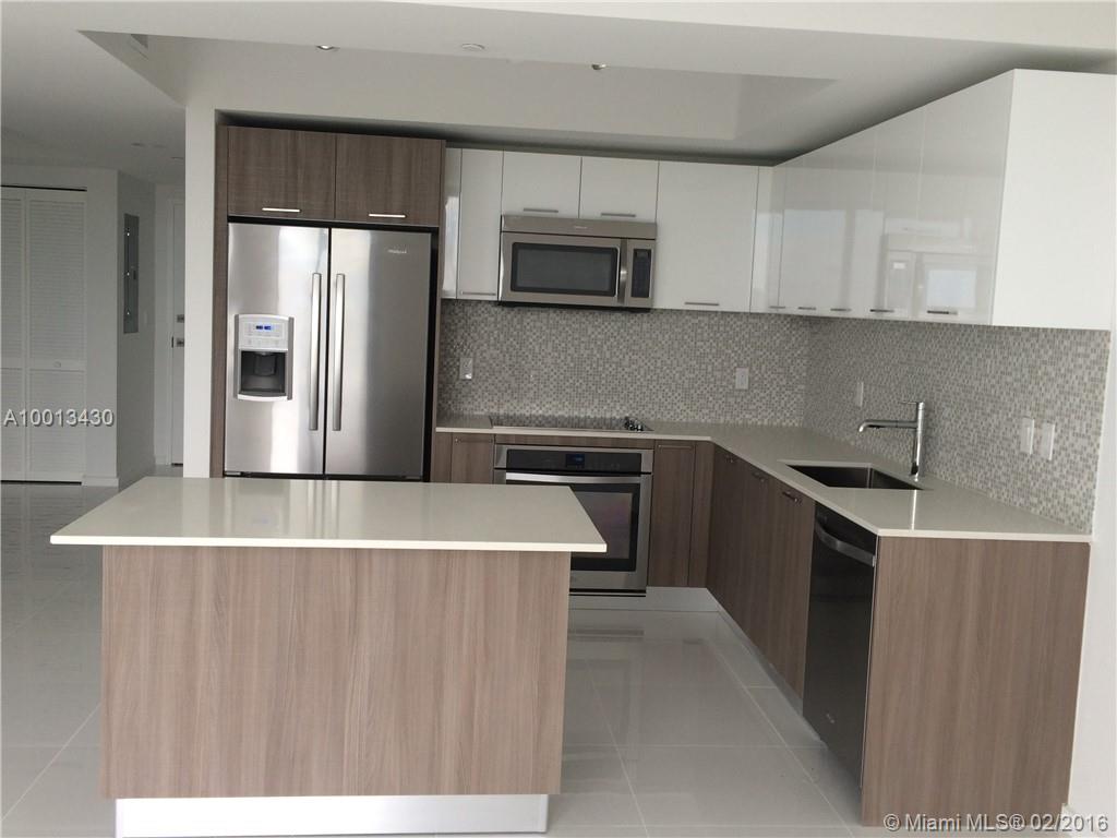 5252 PASEO DOWNTOWN DORAL - Residential Lease