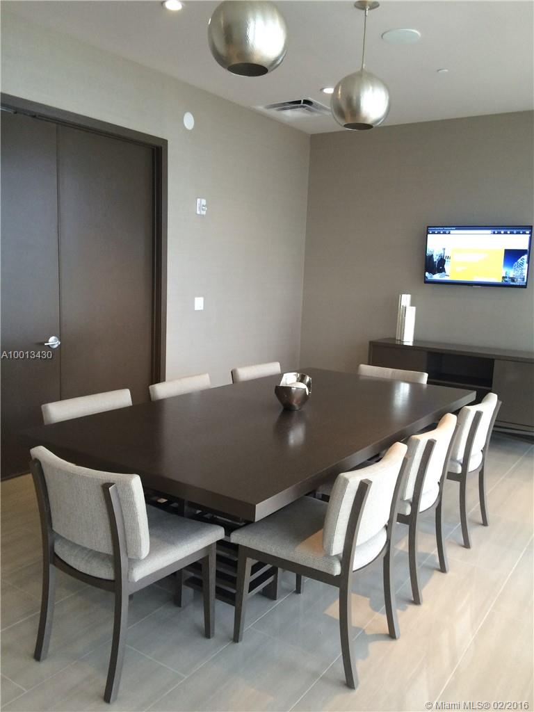 5252 PASEO DOWNTOWN DORAL - Residential Lease
