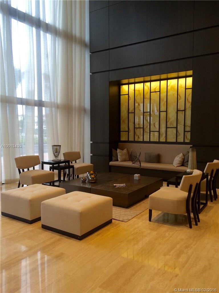 5252 PASEO DOWNTOWN DORAL - Residential Lease