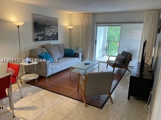 LE CARTIER CONDO - Residential Lease