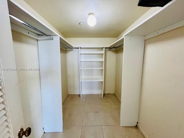 GREENWICH PH I CONDO - Residential