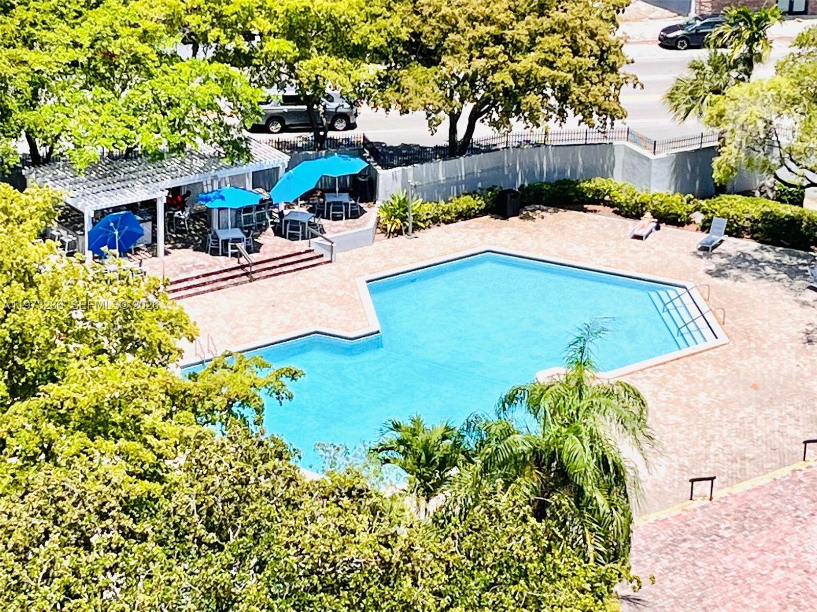 GREENWICH PH I CONDO - Residential