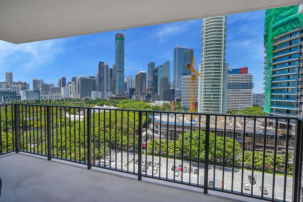 BRICKELL PLACE CONDO - Residential