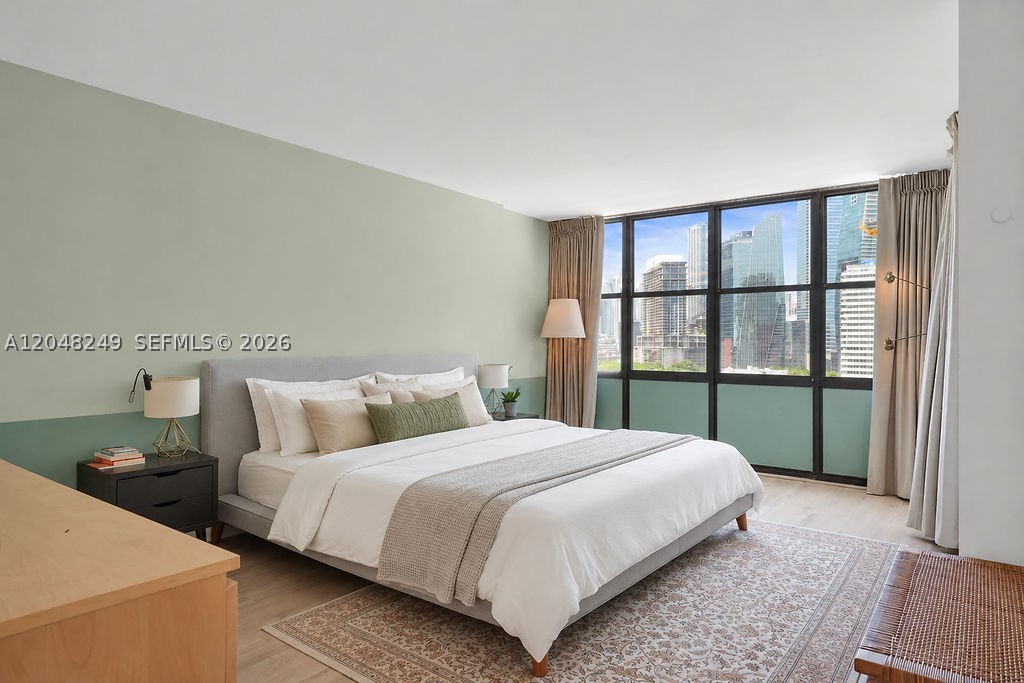 BRICKELL PLACE CONDO - Residential