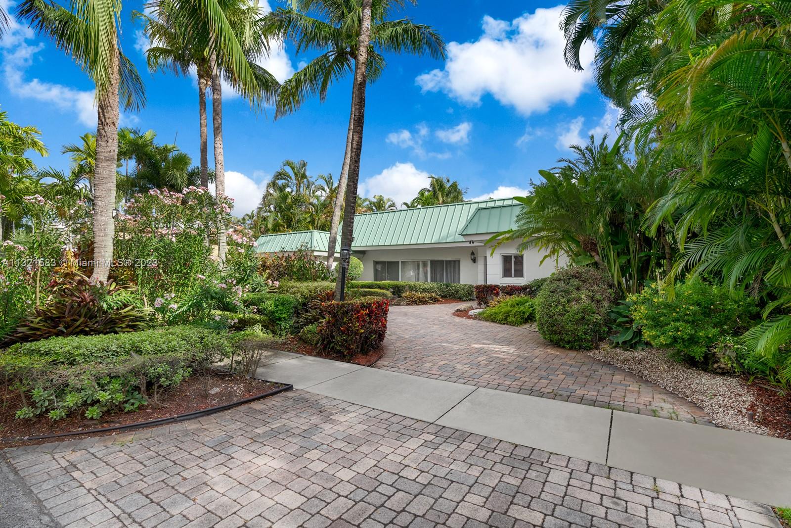 BISCAYNE POINT - Residential