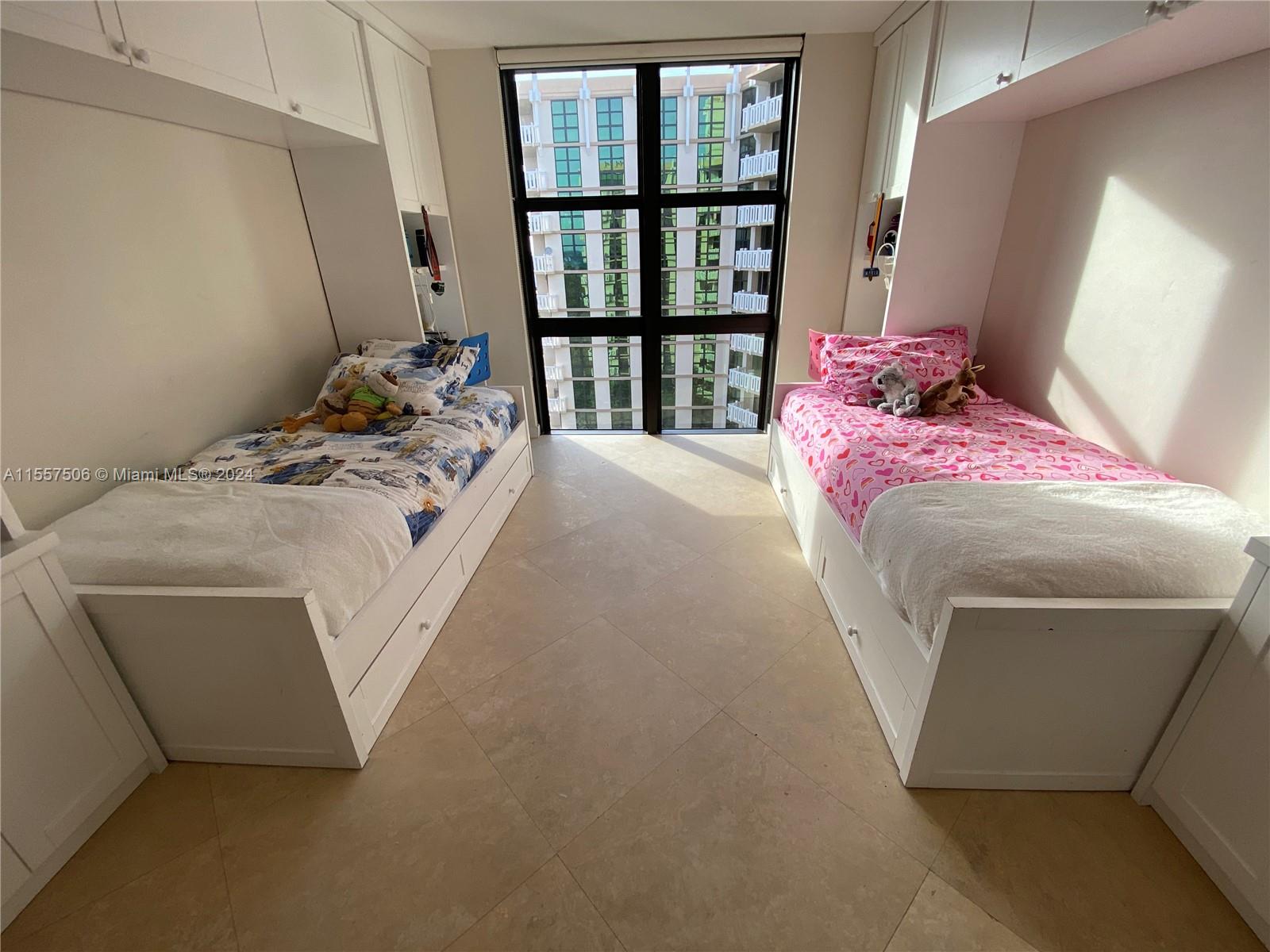 TOWERS OF KEY BISCAYNE CO - Residential Lease