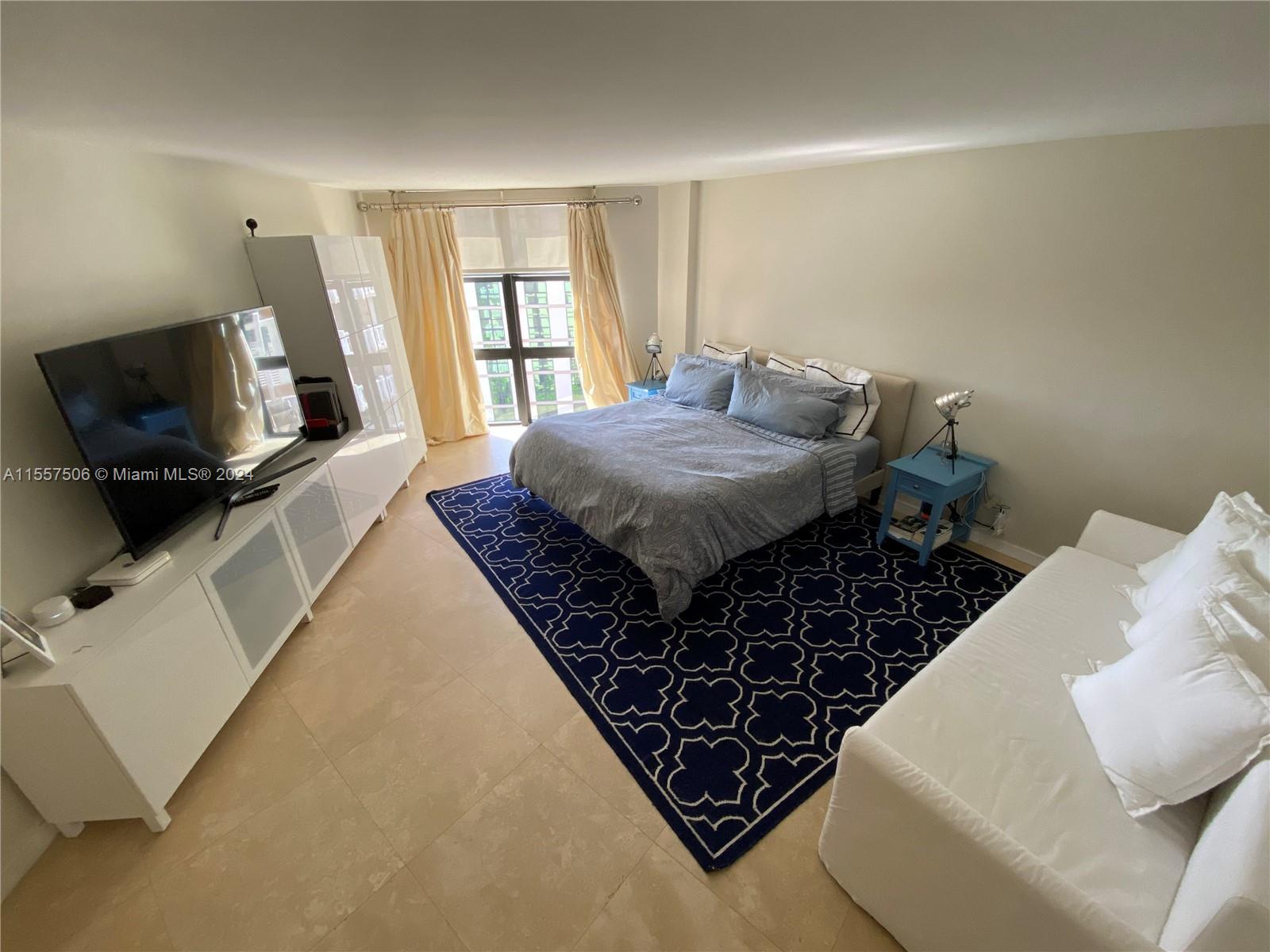 TOWERS OF KEY BISCAYNE CO - Residential Lease