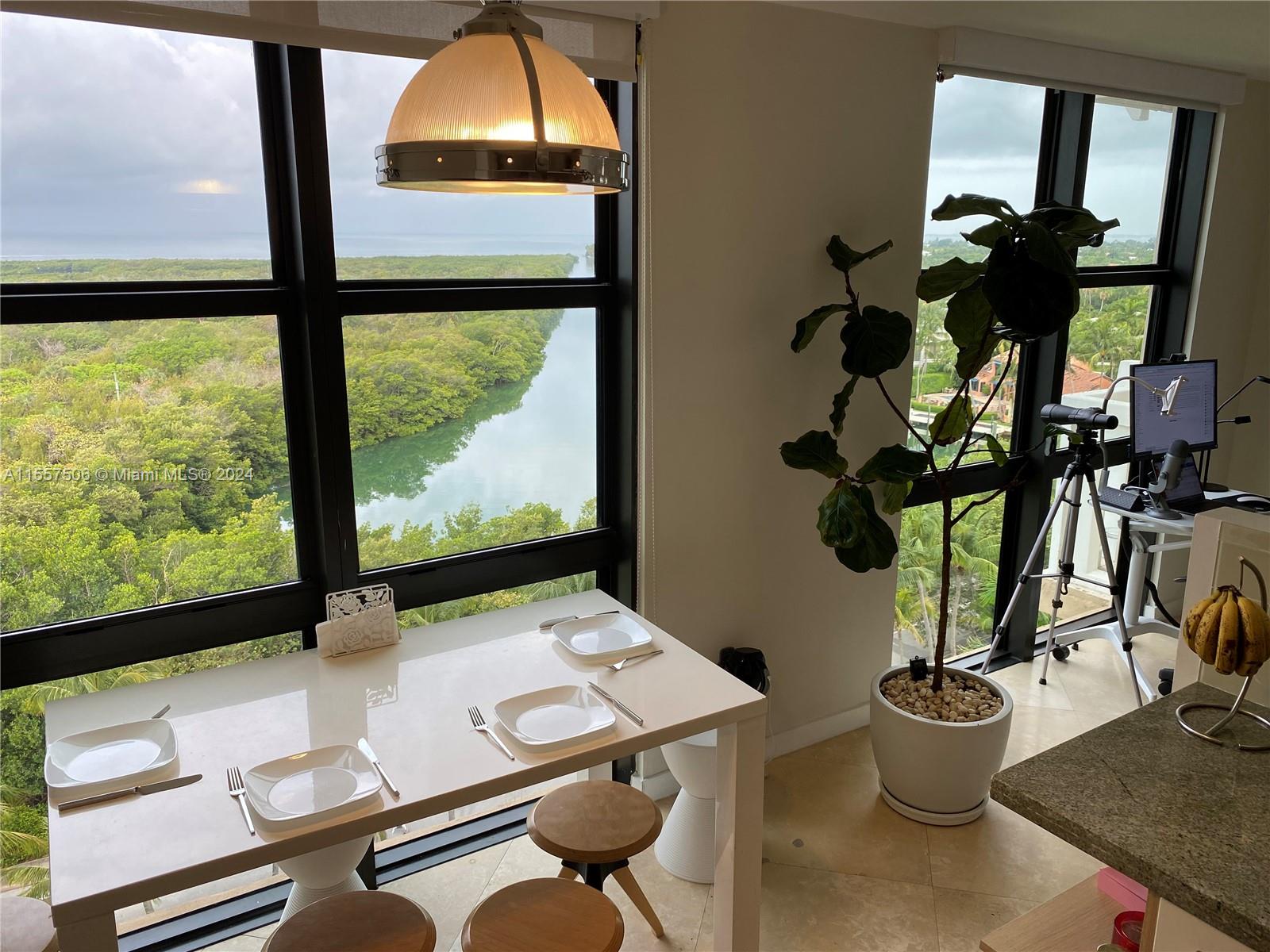TOWERS OF KEY BISCAYNE CO - Residential Lease
