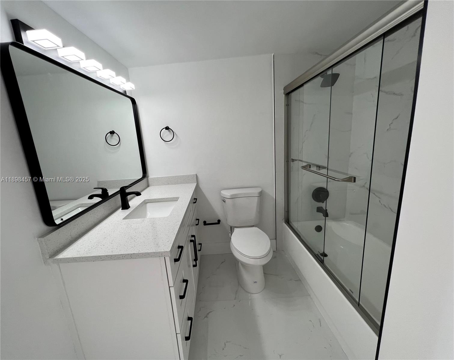 MIRADOR 1000 CONDO - Residential