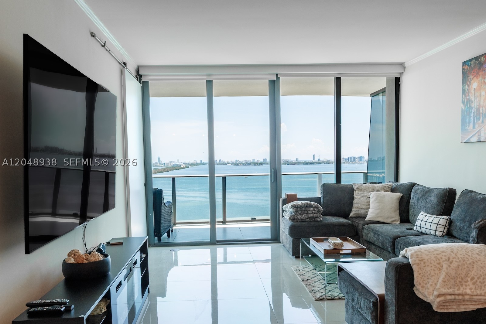 ONE PARAISO CONDO - Residential