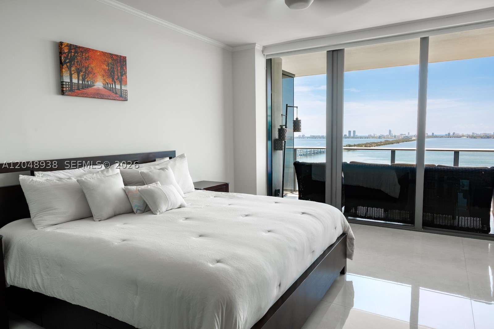 ONE PARAISO CONDO - Residential
