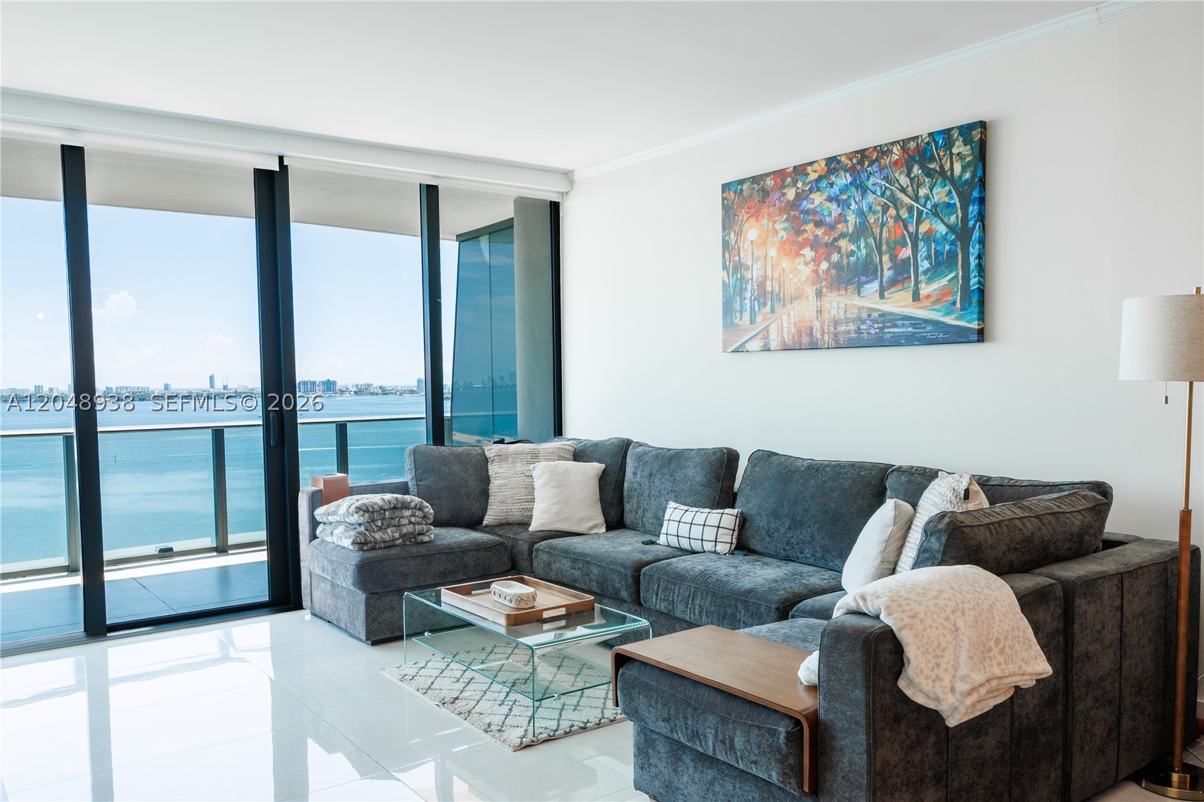 ONE PARAISO CONDO - Residential