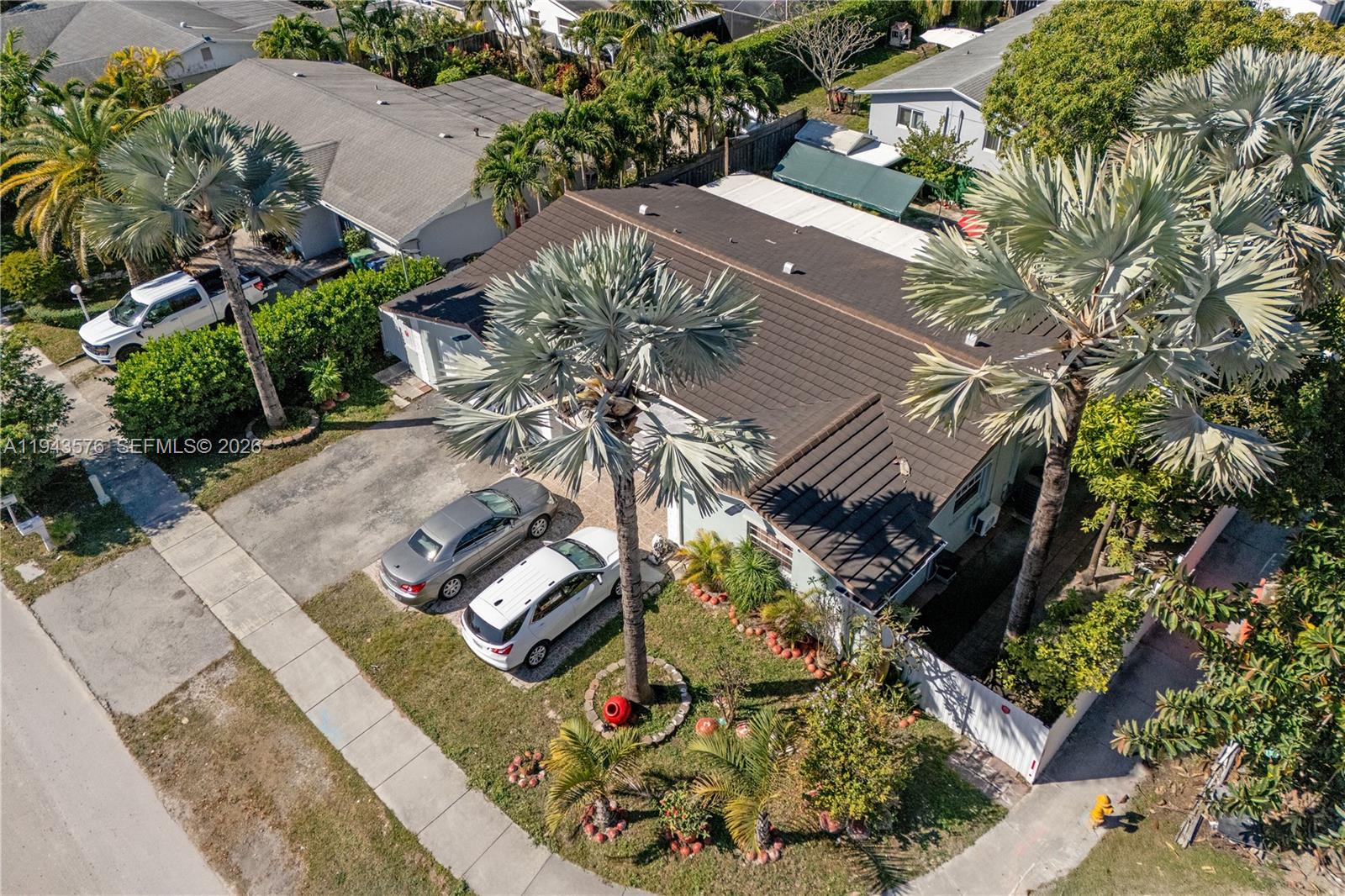 OLD CUTLER COVE - Residential