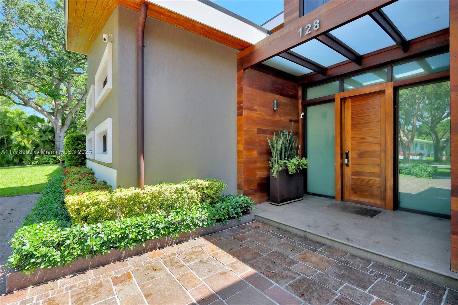 MIAMI SHORES SEC 1 AMD - Residential