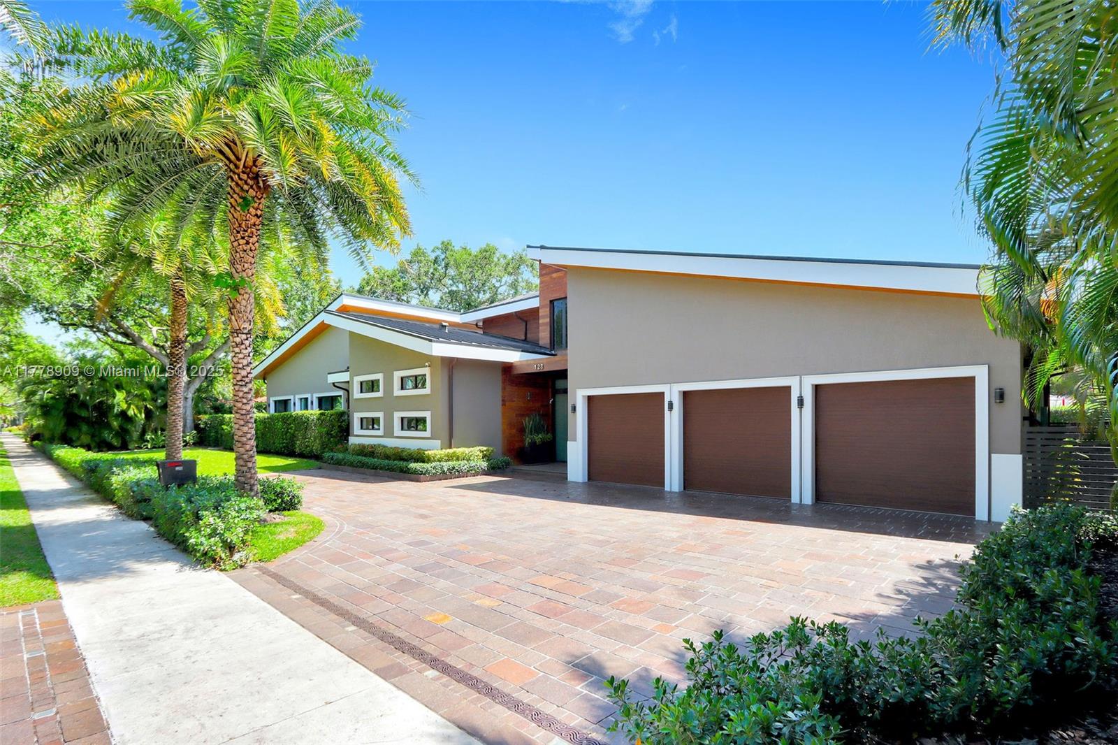 MIAMI SHORES SEC 1 AMD - Residential
