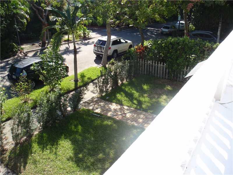 24 53 41 BILTMORE SUB - Residential Lease