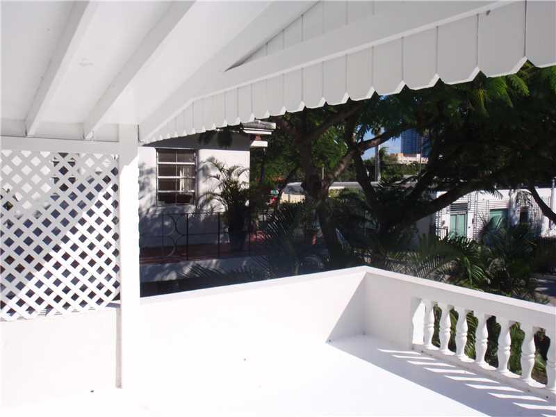 24 53 41 BILTMORE SUB - Residential Lease