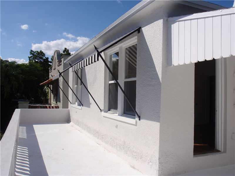 24 53 41 BILTMORE SUB - Residential Lease
