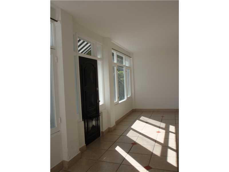 24 53 41 BILTMORE SUB - Residential Lease
