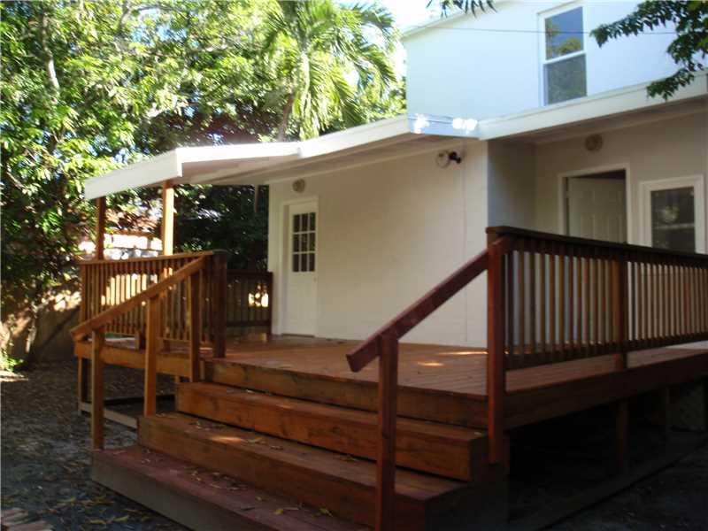 24 53 41 BILTMORE SUB - Residential Lease