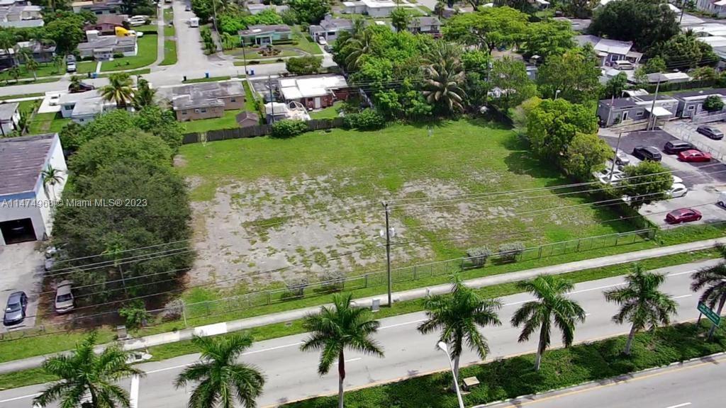 MIAMI GARDENS ESTATES SEC - Land