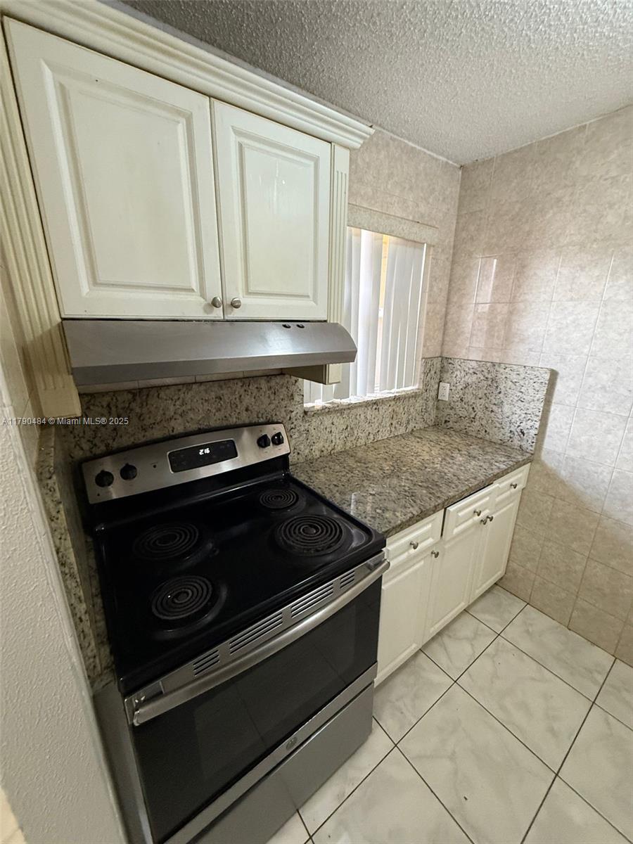 WESTHAVEN CONDO - Residential Lease