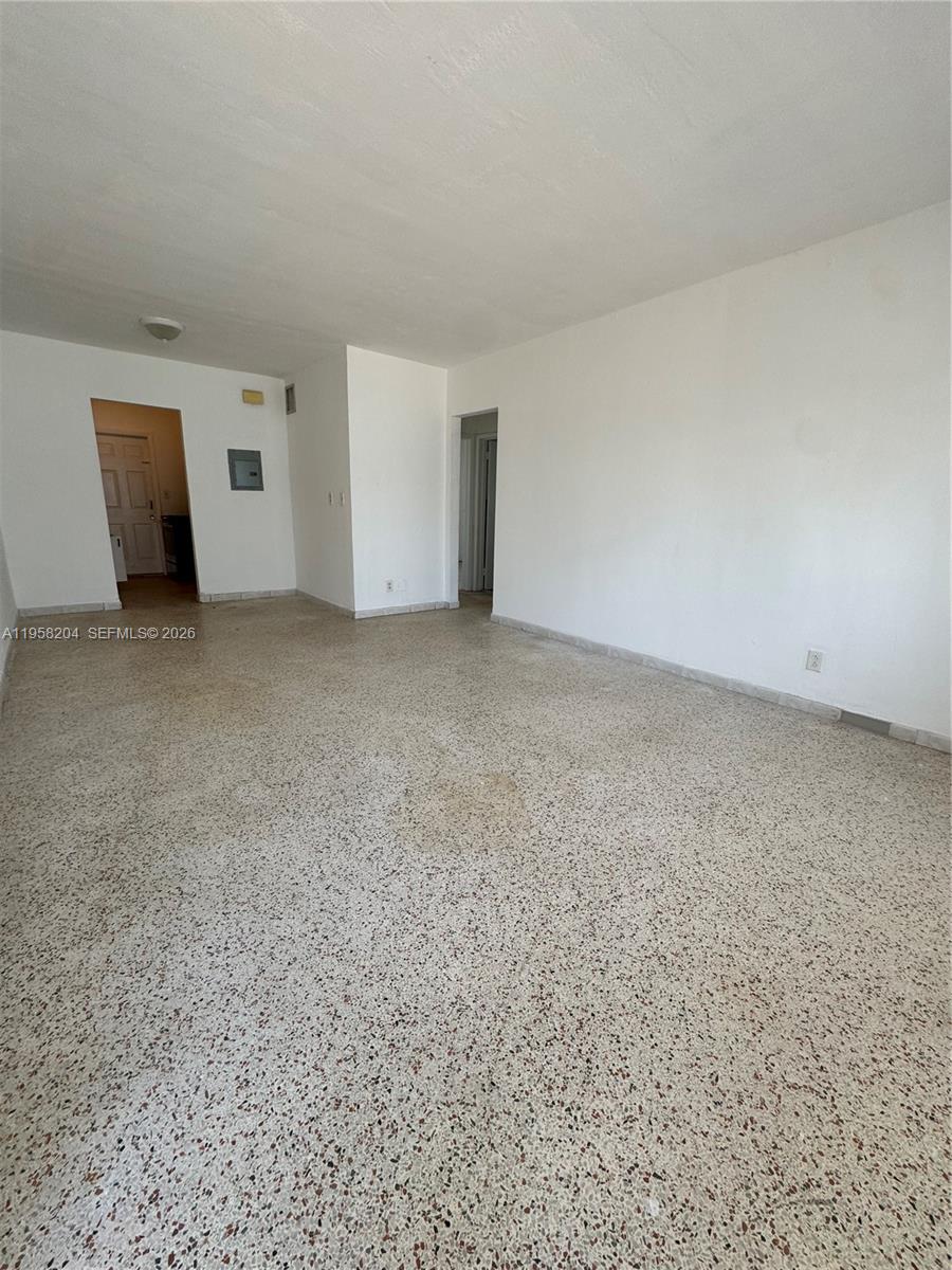 BISCAYNE BCH SUB - Residential Income