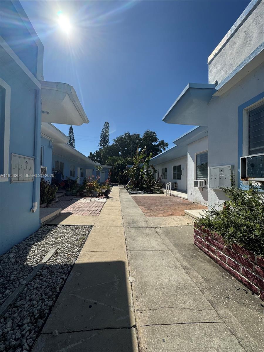 BISCAYNE BCH SUB - Residential Income