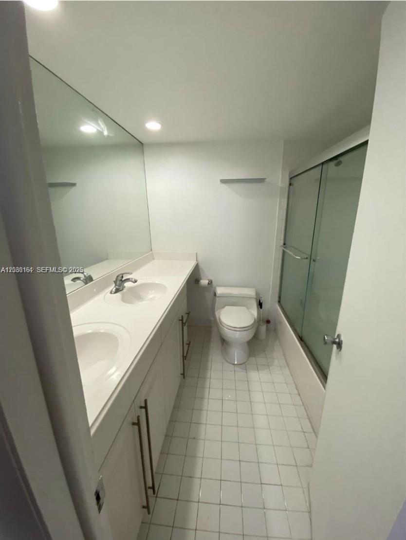 THE TERRACES CONDO PH II - Residential Lease