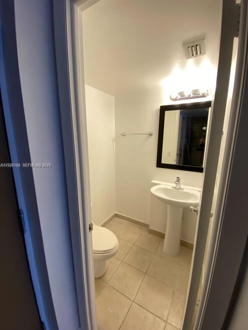 THE TERRACES CONDO PH II - Residential Lease