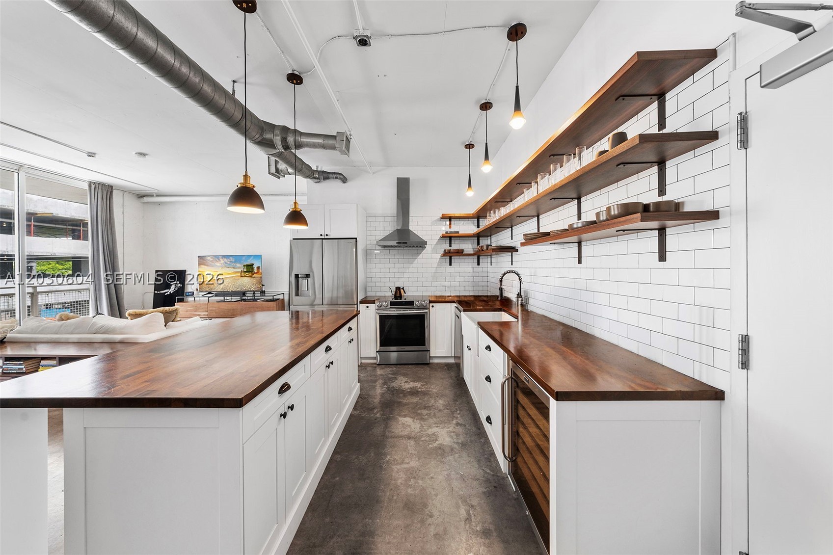 THE YORKER CONDO - Residential