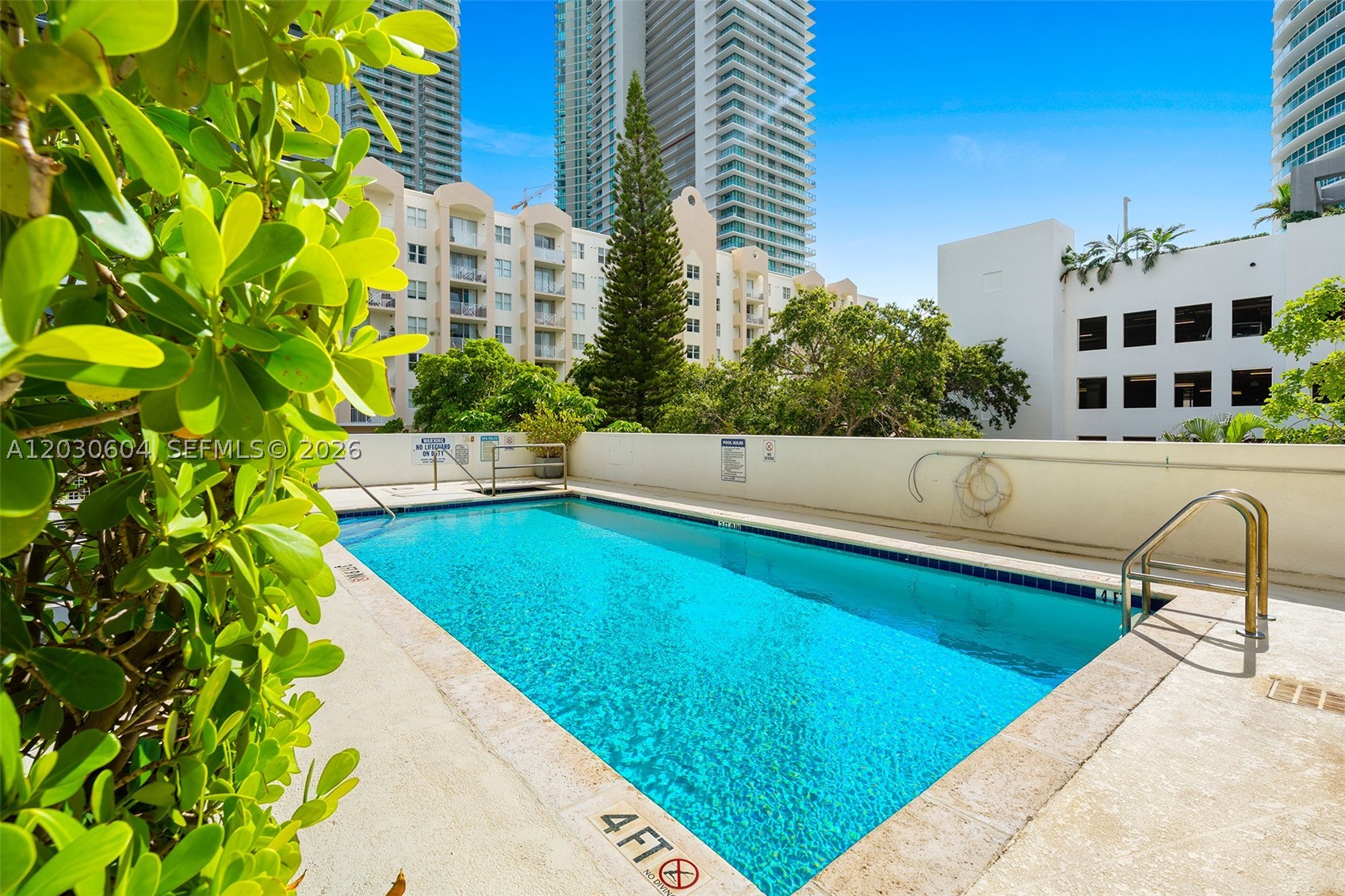 THE YORKER CONDO - Residential