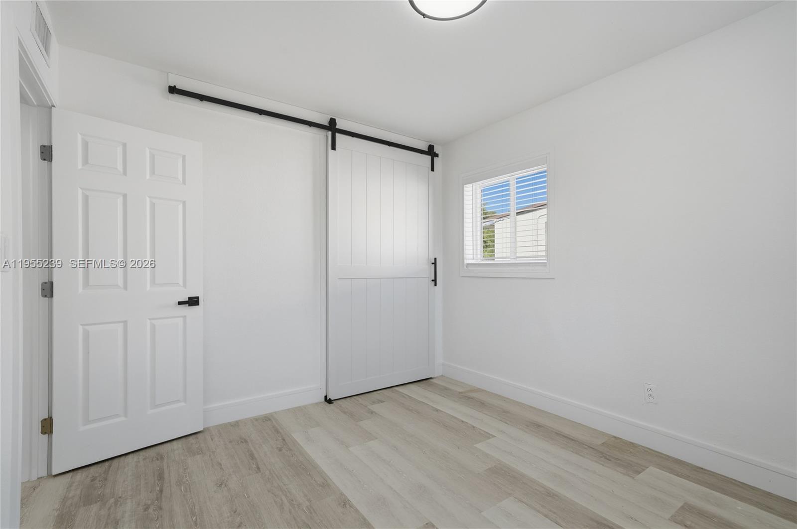 LAUDERDALE MANORS ADD REV - Residential