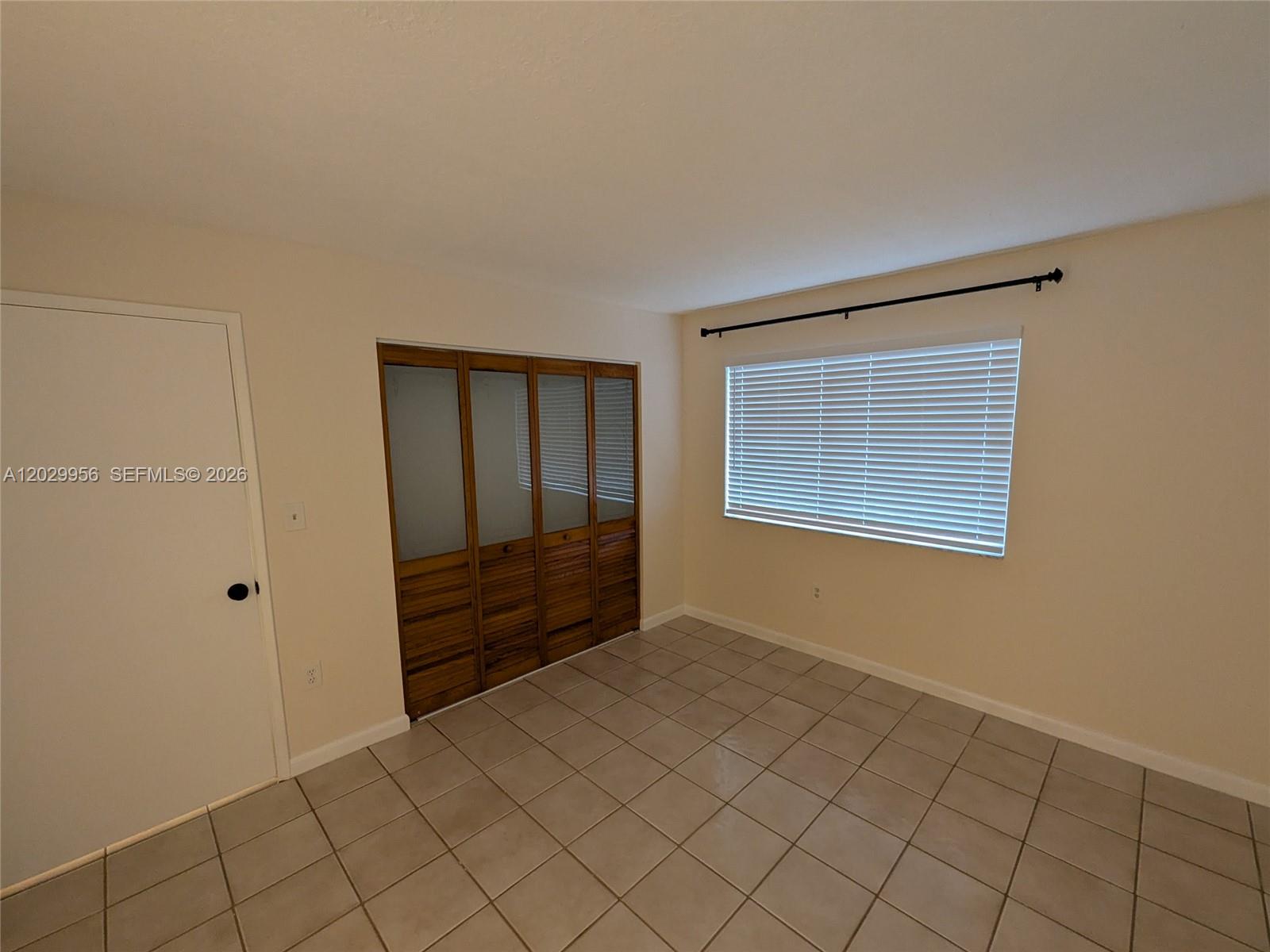 IMAGES OF KENDALL CONDO - Residential